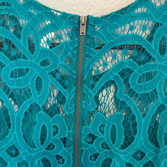 XHILARATION Sleeveless lace dress with zippered back green SMALL - Picture 4 of 12